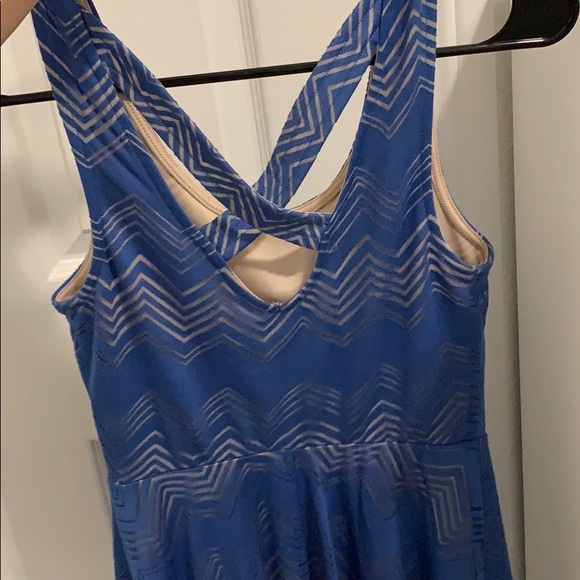 Junior Dress - Picture 4 of 5